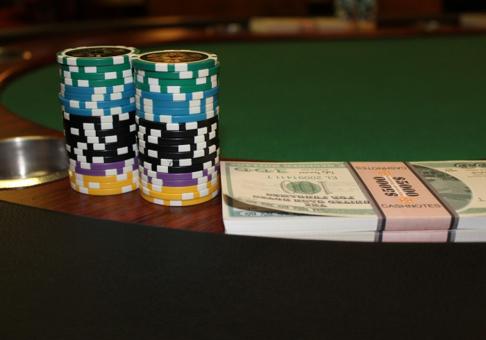 【玩家必看】“牛牛纸牌游戏app怎样开挂安卓”2025开挂教程步骤